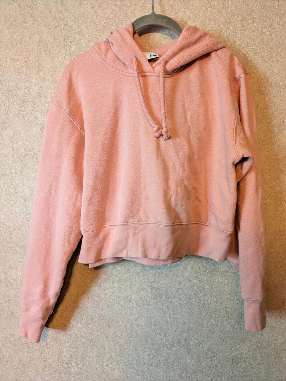 WILFRED Aritzia pink cropped hoodie sz XS